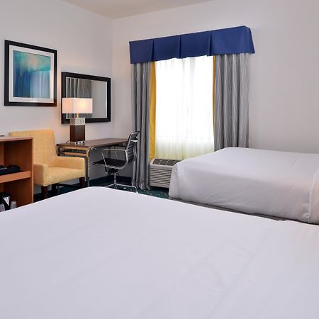 Holiday Inn Express And Suites West Ocean City By Ihg Zewnętrze zdjęcie